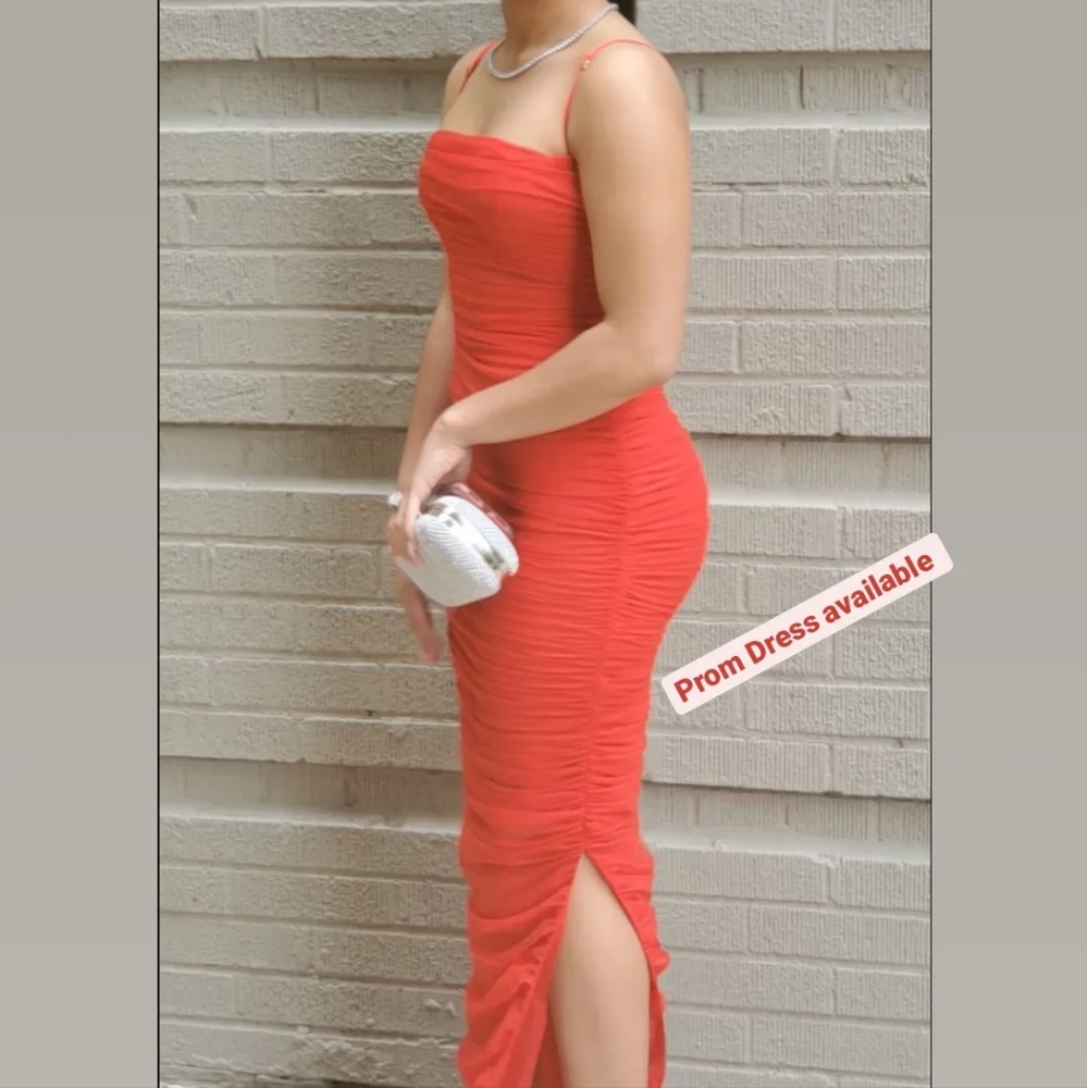 Dress - Picture 5 of 5